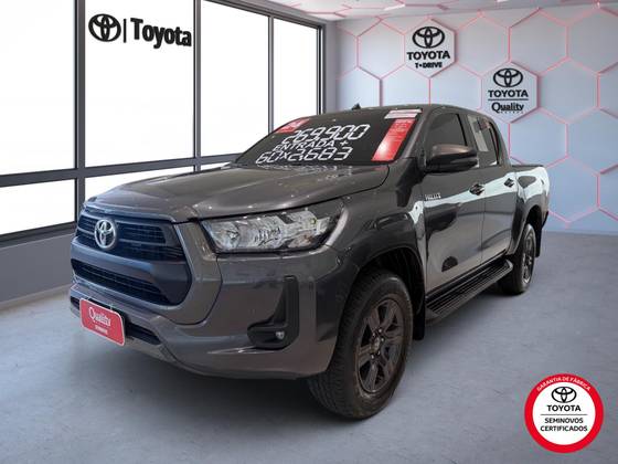TOYOTA HILUX 2.8 D-4D TURBO DIESEL CD SR 4X4 AUTOMÁTICO TOYOTA HILUX 2.8 D-4D TURBO DIESEL CD SR 4X4 AUTOMÁTICO